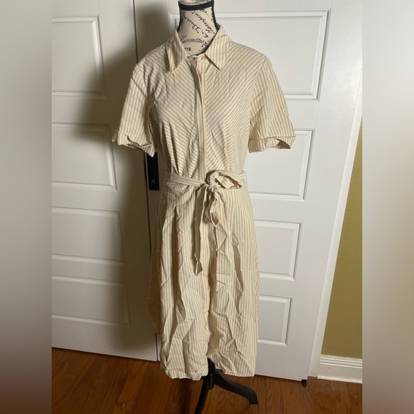 Alex Marie Dresses & Skirts - Alex Marie Heidi Tie Front Short Sleeve Garden Stroll Pleated Shirt Dress